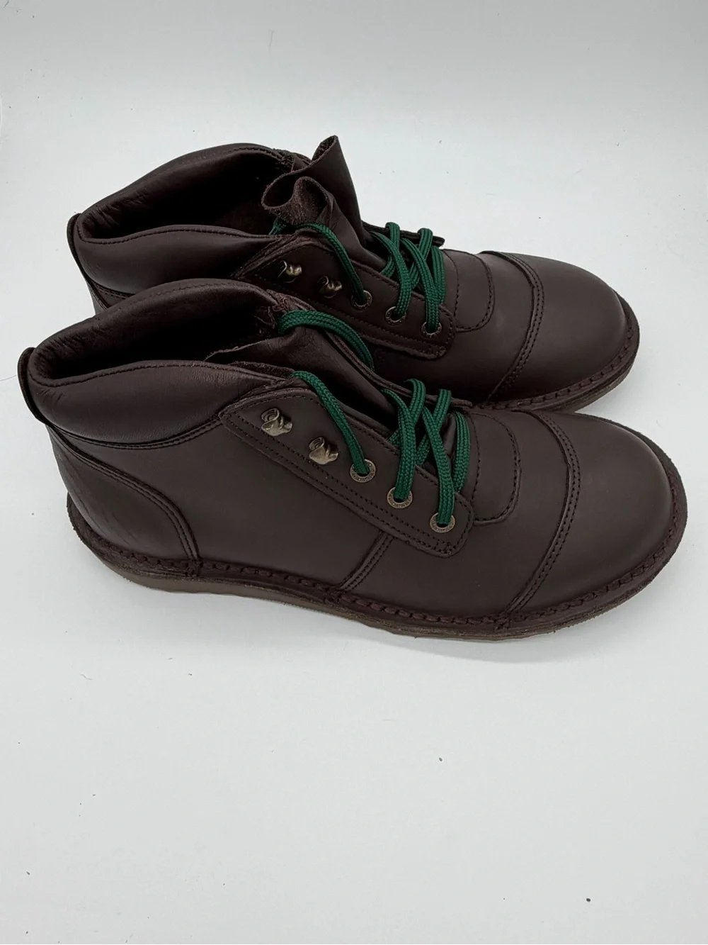 Jim Green Men's Brown Chukka Boots with Green Laces, New without Box